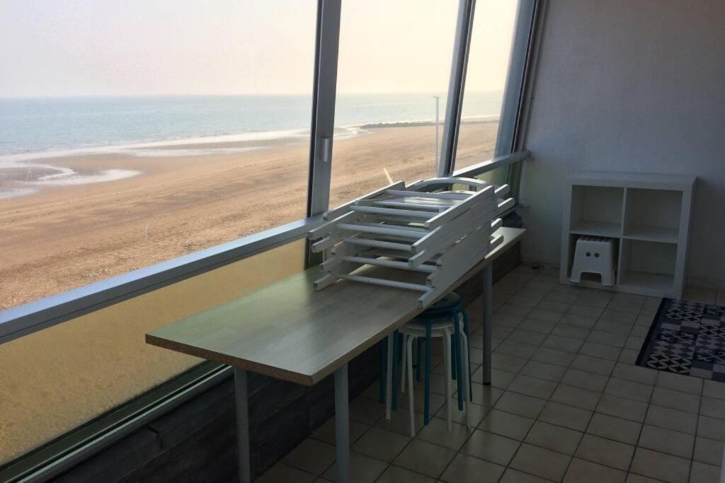 Appartement T2 Avec Vue Sur Mer Directe ! Courseulles-sur-Mer Eksteriør billede